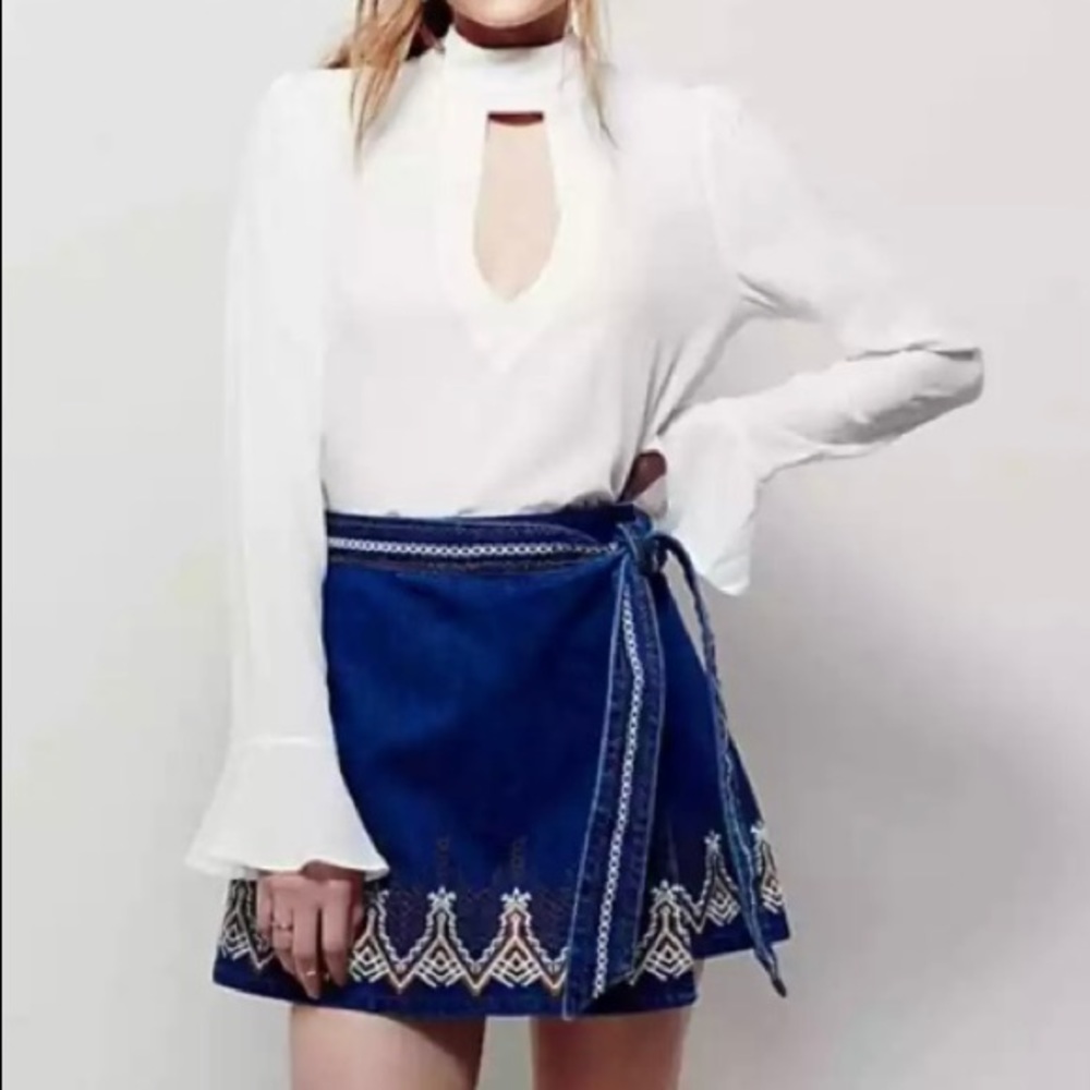 Free People Dream Away Boho Wrap Front Embroidered Denim Mini Skirt Size 10